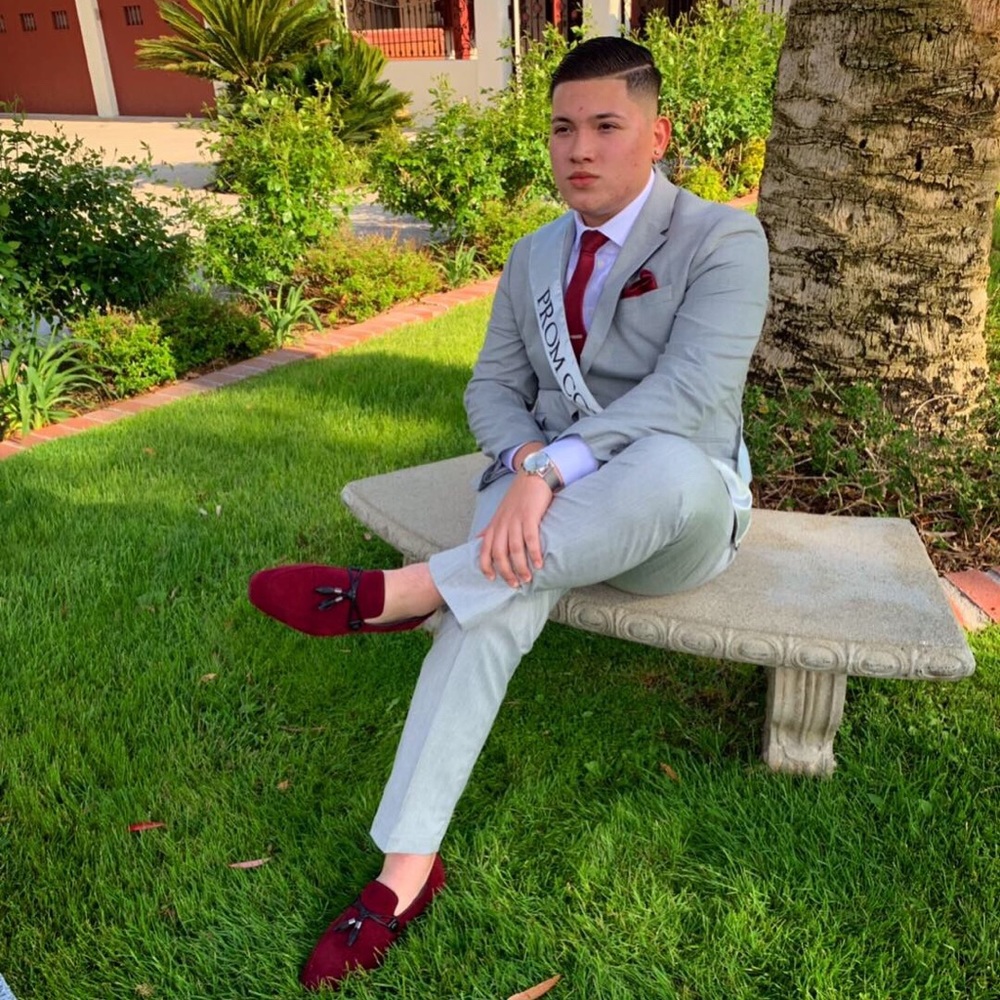 Meet your Posher, Dominick